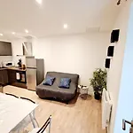 Moderne Neuf F2 Centre Apartmán *
